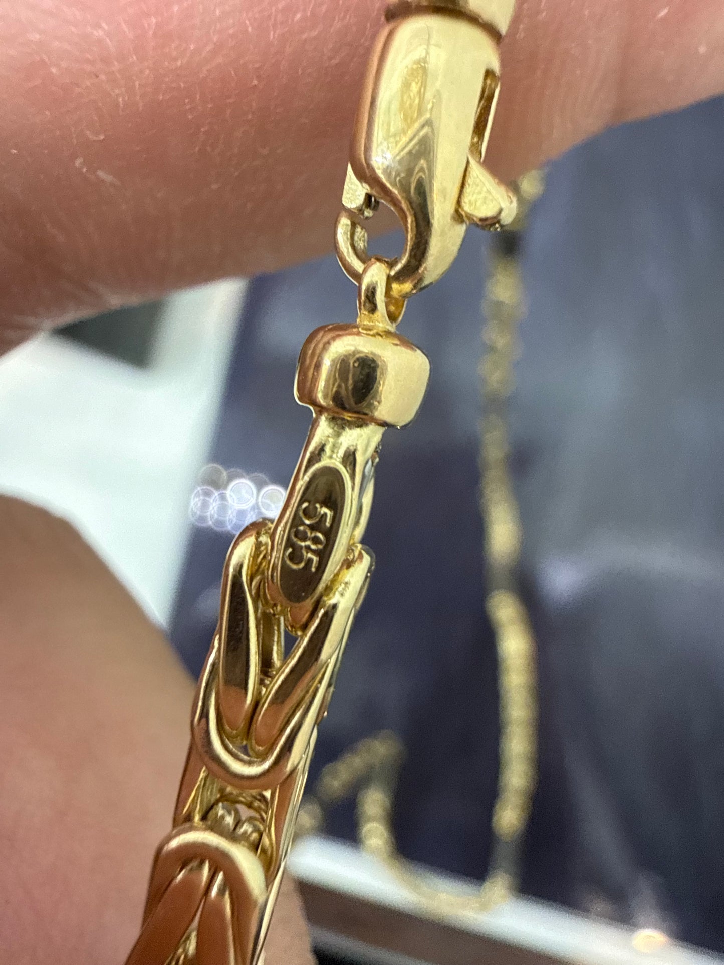 Prachtige 14 karaats gouden koningsketting met onyx steen