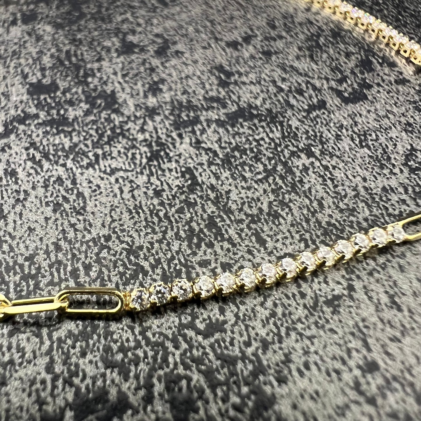 Gouden tennisarmband prachtig model