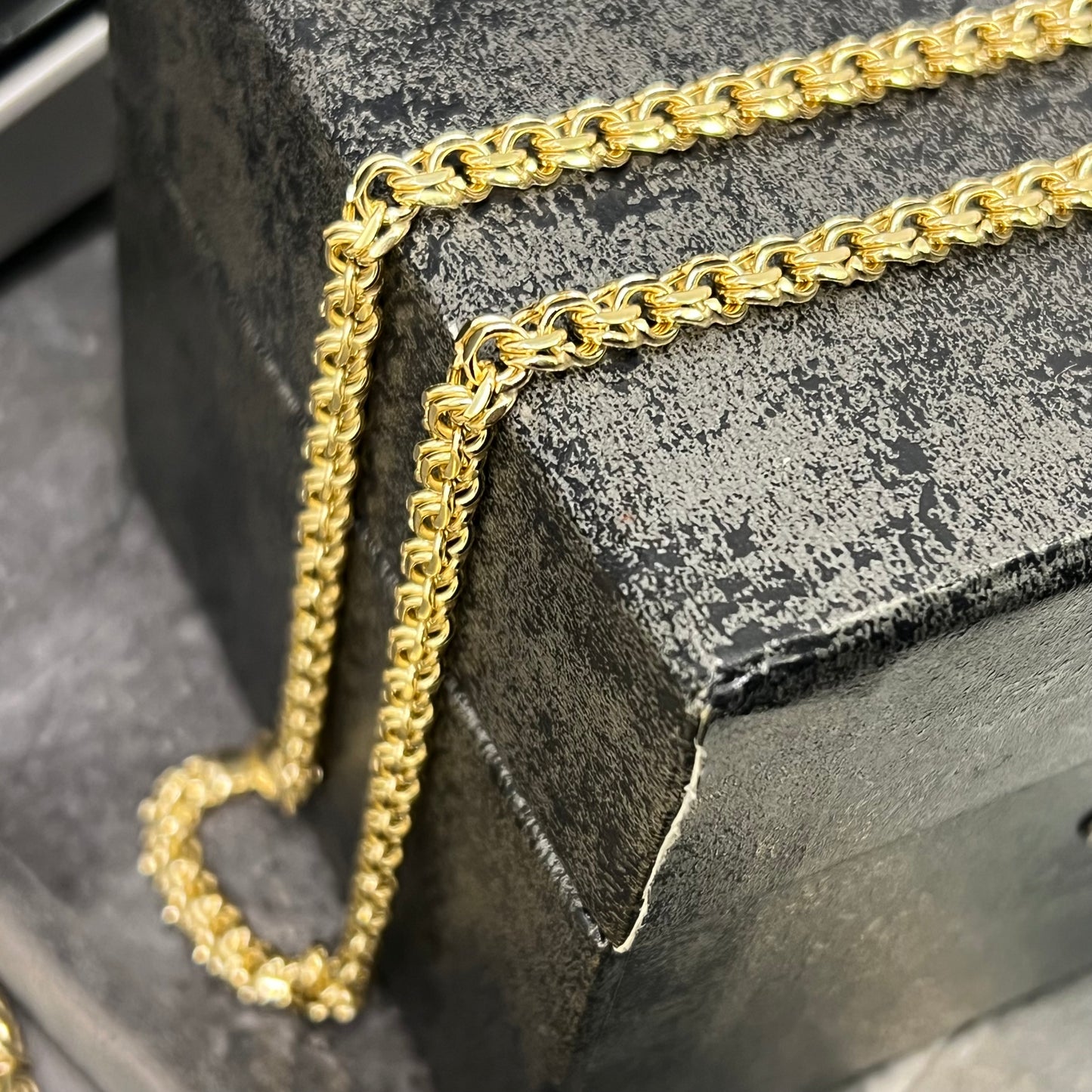 14 karaat gouden ketting massief schakel