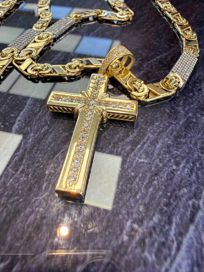 Prachtige 14 karaats gouden Valentino ketting met kruis hanger
