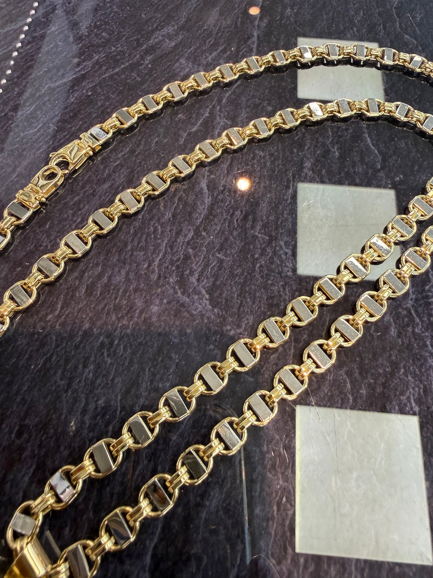 14 Karaat Kingsley Ketting Geel- en Witgoud met Leeuw Hanger