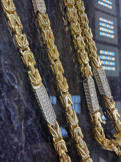 Prachtige 14 karaats gouden koningsketting met uniek kruis