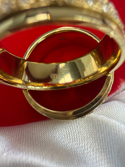 Prachtige 18 karaats gouden unieke trouwringen met vvs natuurlijke diamanten