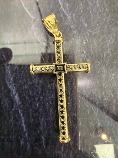 Prachtige 14 karaats gouden kruis hanger met onyx steen