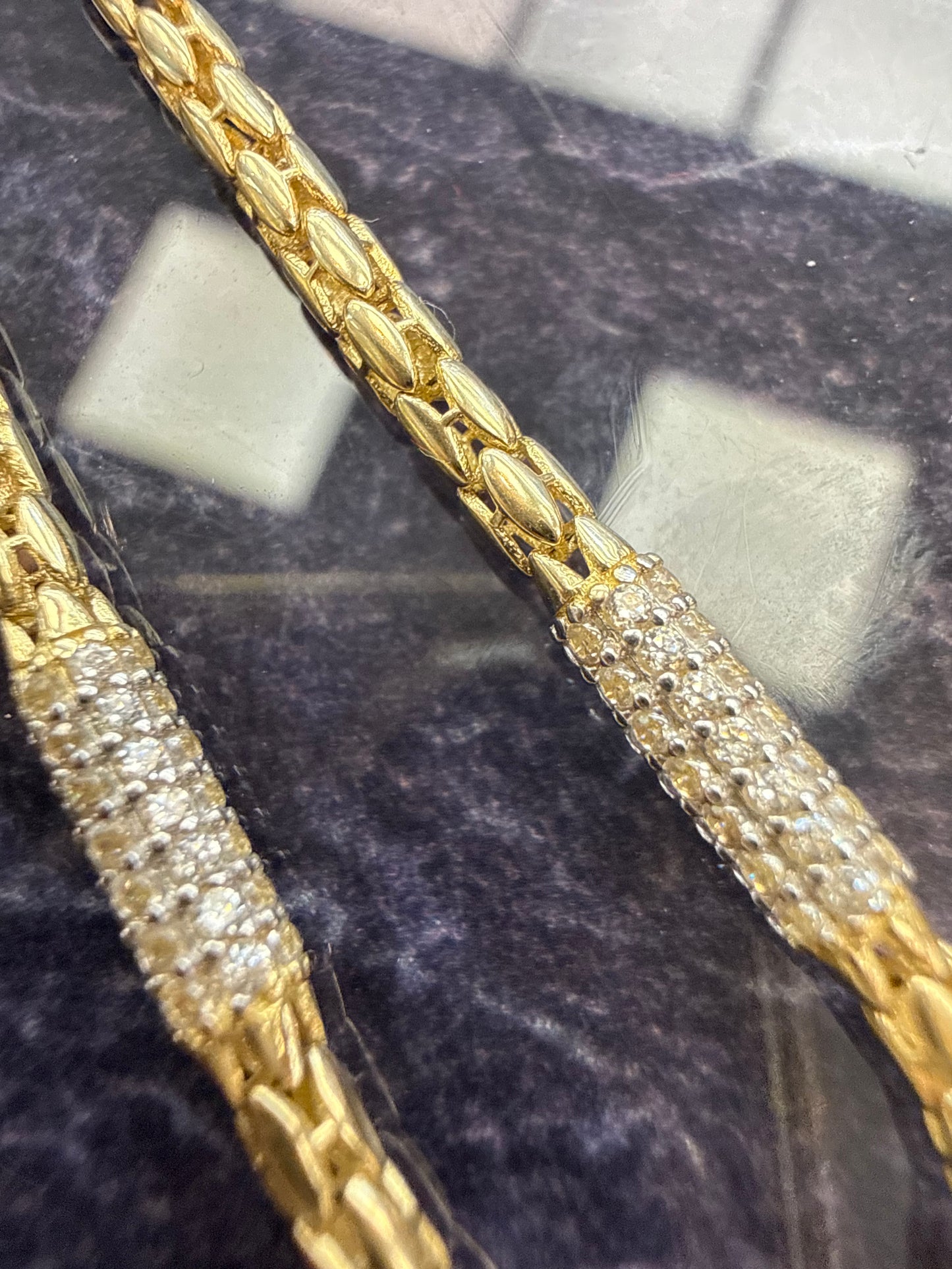 Prachtige 14 karaats gouden unieke ketting met engel hanger
