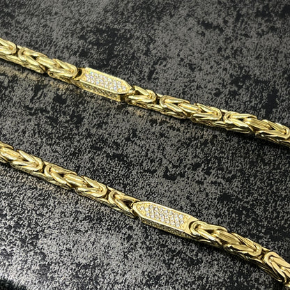 14 karaat gouden koningsketting bezet met schitterende stenen