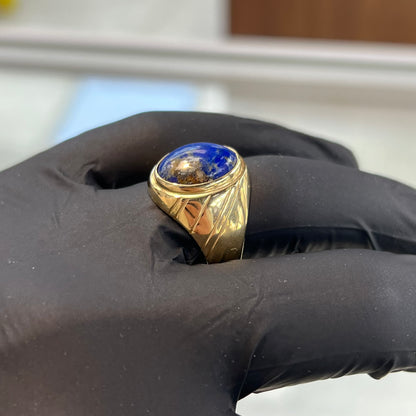 Gouden ring 14 karaat met een prachtig lapis lazuli steen